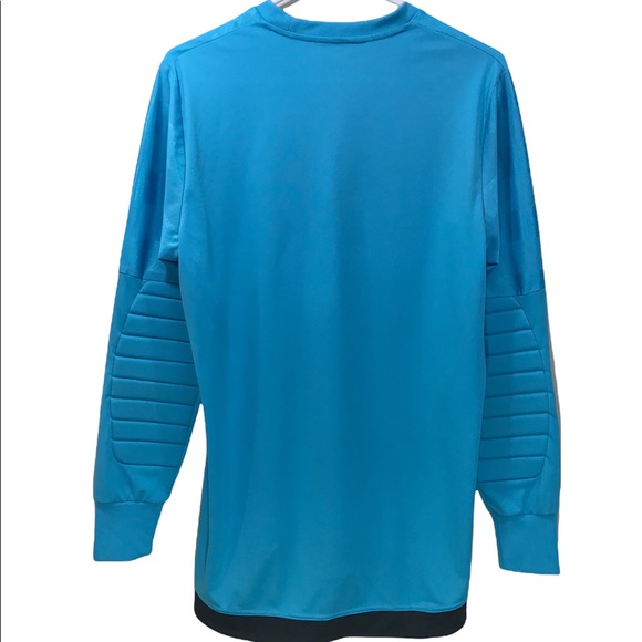 Adidas Climalite performance Pull Over. - Picture 3 of 6